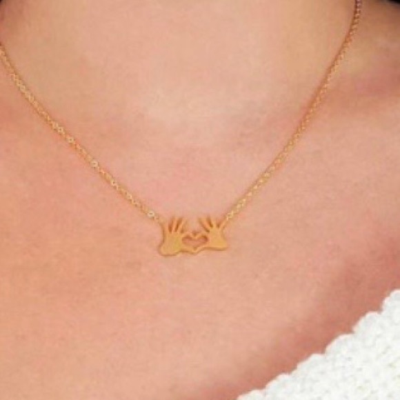 Finger-Hearts Love Necklace - Picture 2 of 8